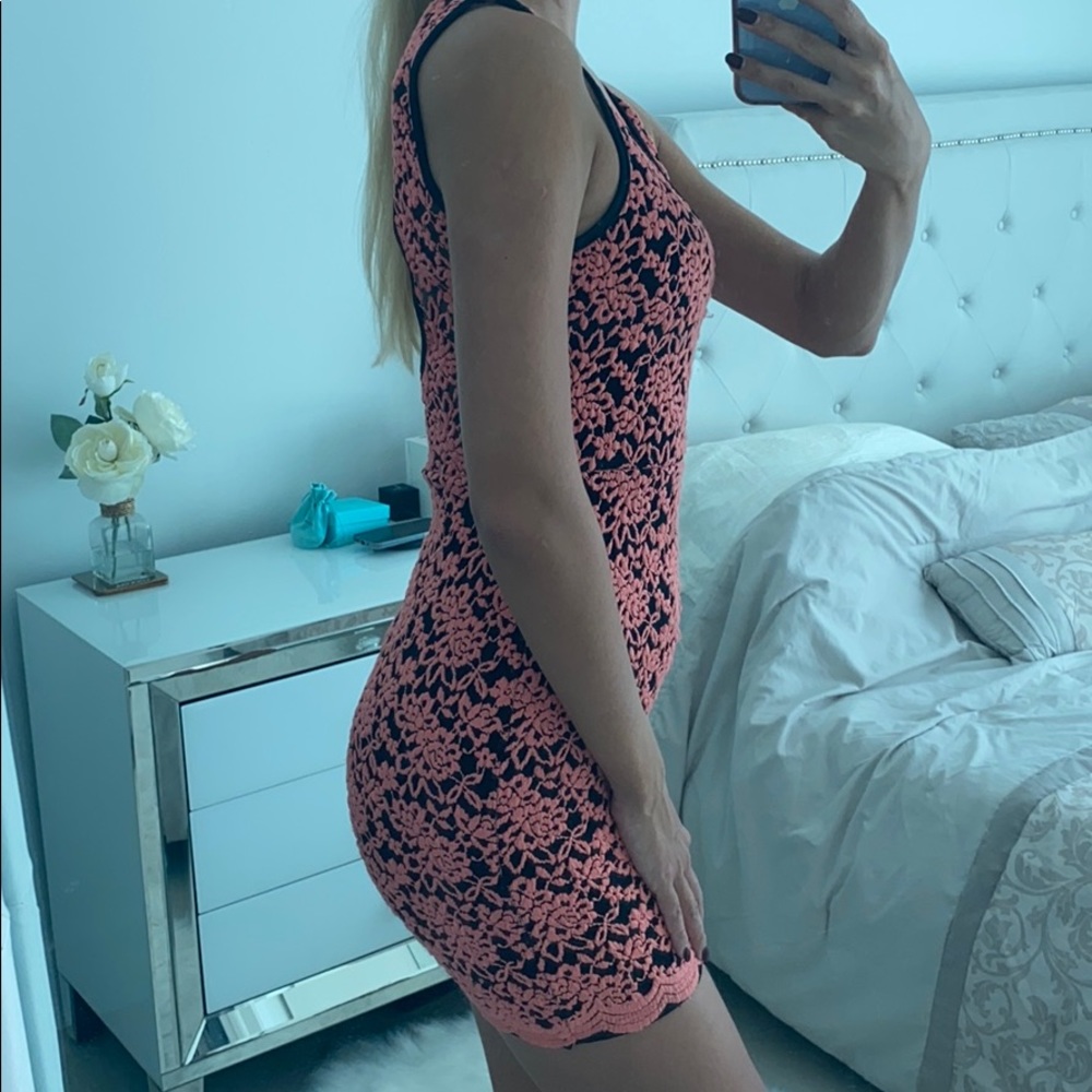 CHARLOTTE RUSSE Dress 🍑 - Picture 3 of 7